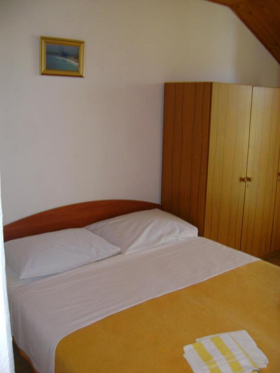 Apartments Mila Bol Quarto foto