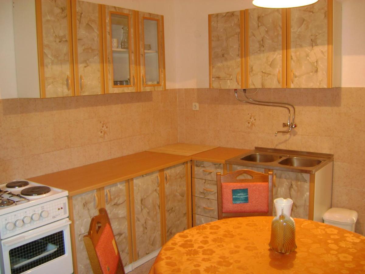 Apartments Mila Bol Quarto foto